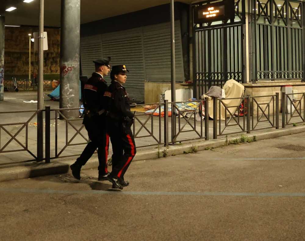 CENTRO – Controlli dei Carabinieri in via Marsala e aree limitrofe (2) CENTRO - Controlli dei Carabinieri in via Marsala e aree limitrofe (2)
