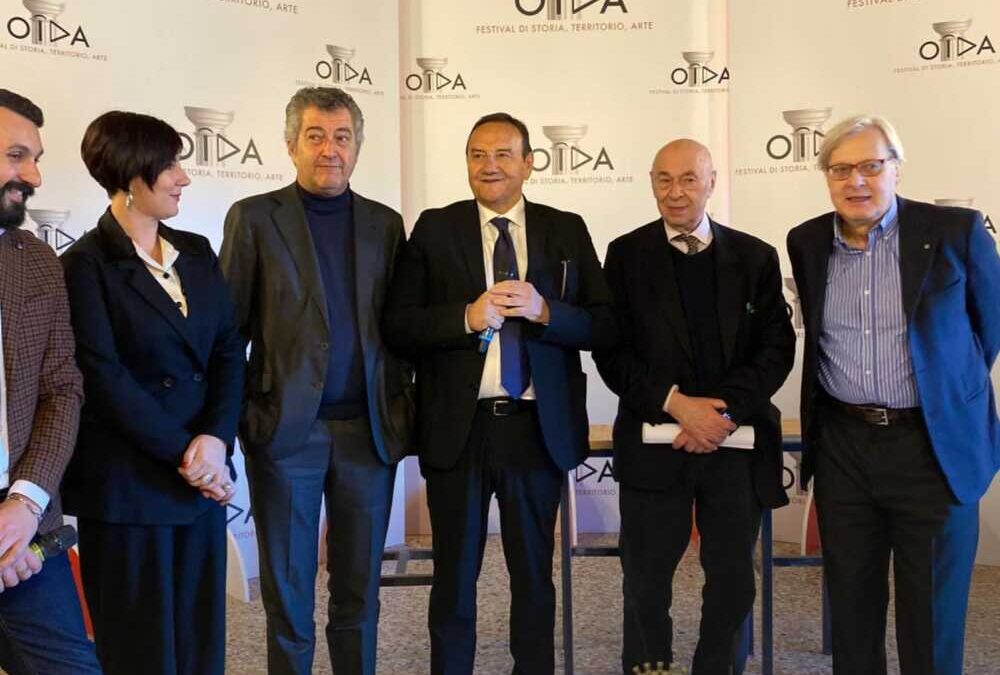 Successo per il festival di storia di arte e cultura di Fiumicino, Vittorio Sgarbi “benedice” la kermesse