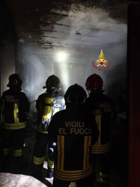 incendio trionfale via giornalisti vvf vigili fuoco pompieri (1)