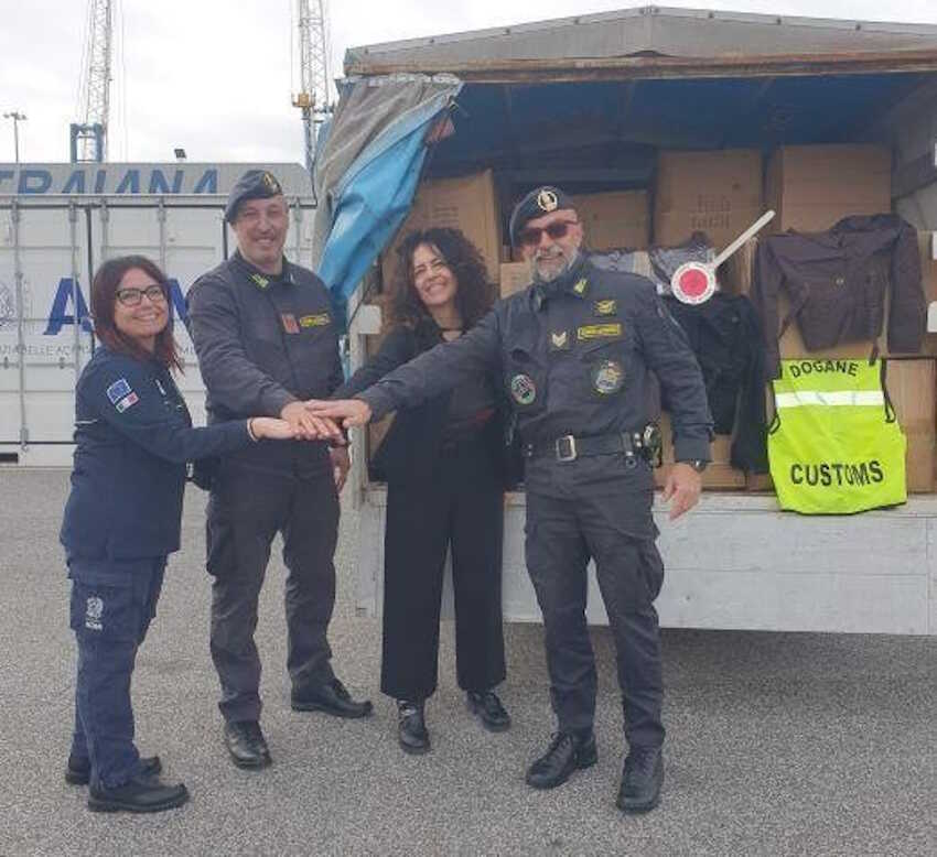 vestiario dogane finanza civitavecchia