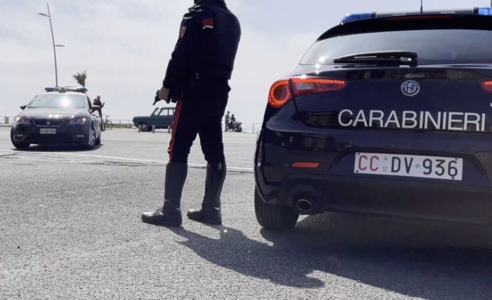OSTIA – I Carabinieri durante un controlli sul litorale OSTIA - I Carabinieri durante un controlli sul litorale
