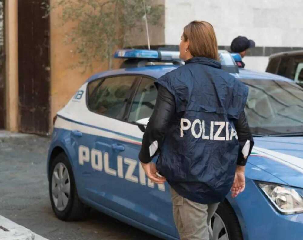codice rosso poliziotta polizia