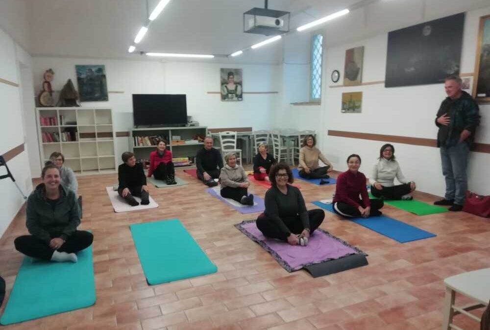 Salute e benessere, interesse e curiosità per la dimostrazione Feldenkrais® a Tolfa