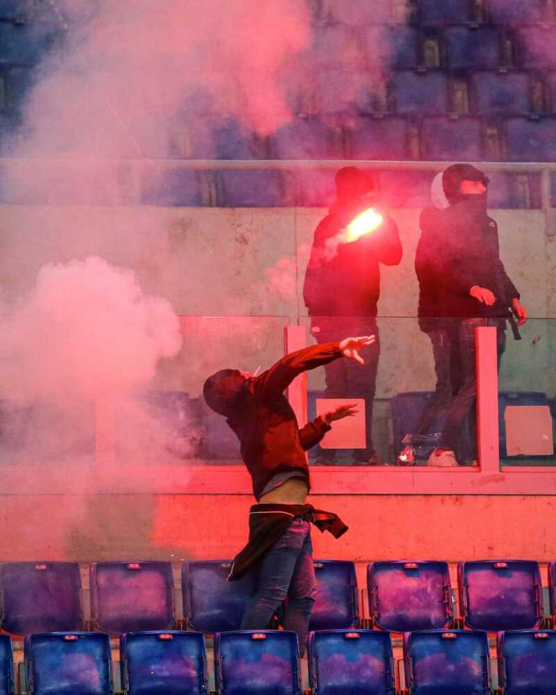 lancio fumogeni derby olimpico