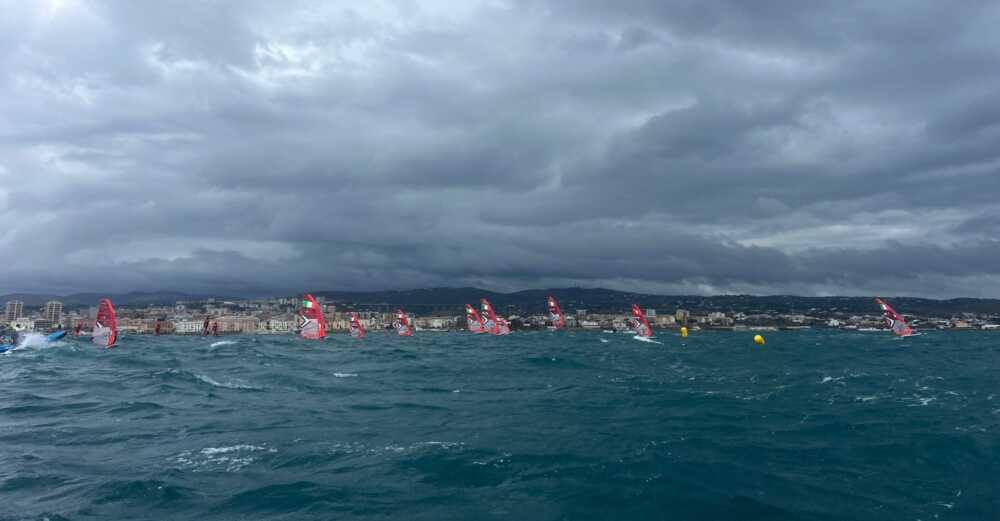 Alla Lega Navale Civitavecchia una coach regata ha chiuso il raduno nazionale Youth IQ Foil