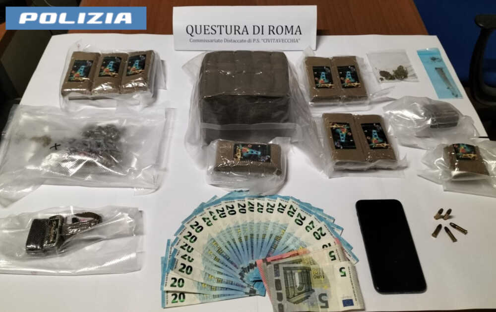 CIVITAVECCHIA droga albanese commissariato polizia proiettili