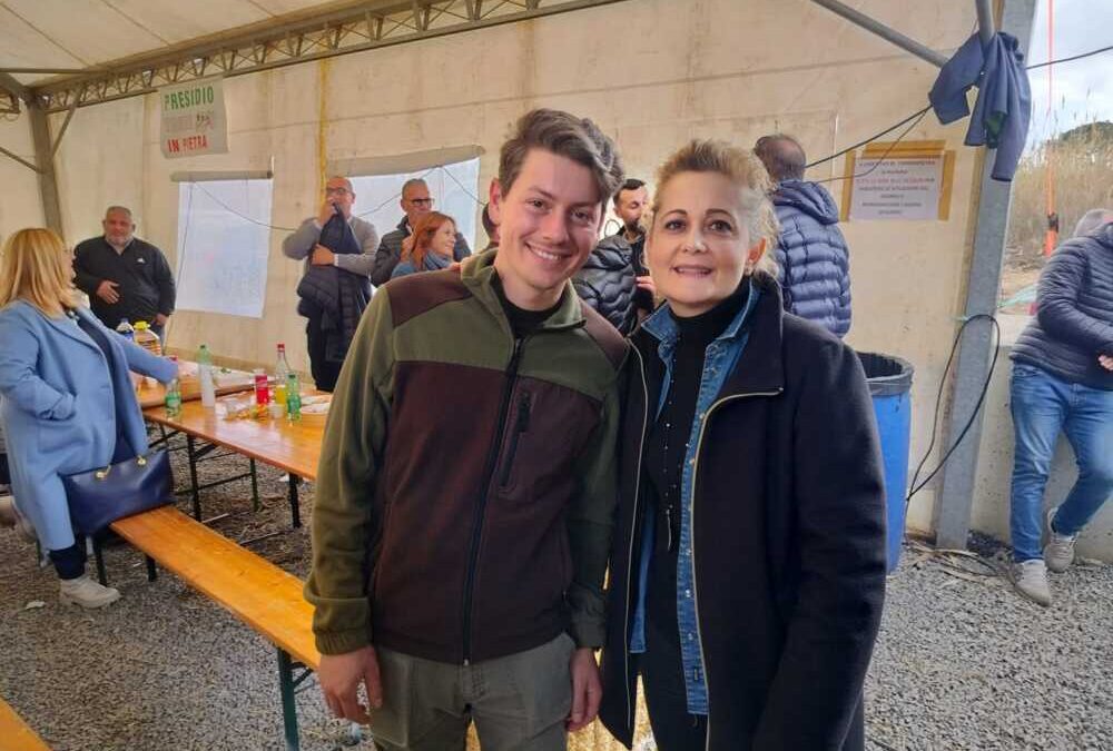 La Gubetti al presidio degli agricoltori di Torrimpietra: “Al lavoro per la nascita di una Consulta permanente per l’agricoltura, valuteremo riduzione imposte su terreni agricoli”