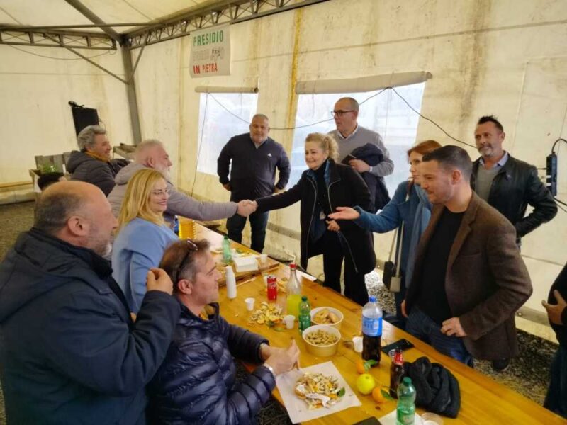 Presidio agricoltori trattori Torrimpietra gubetti