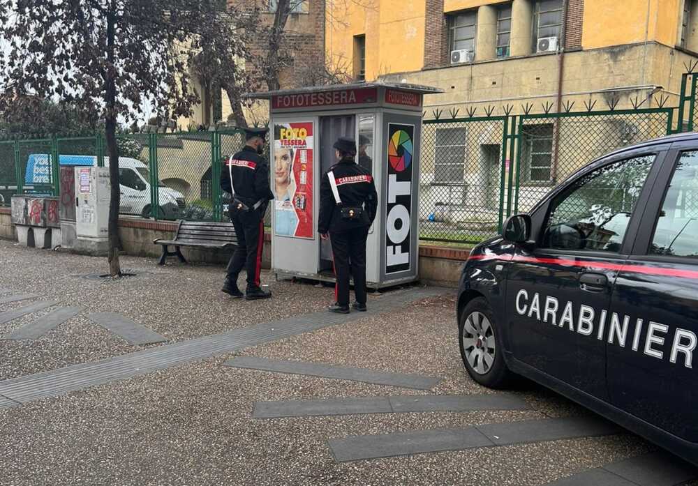 carabinieri cabina fototessera 2 carabinieri cabina fototessera 1