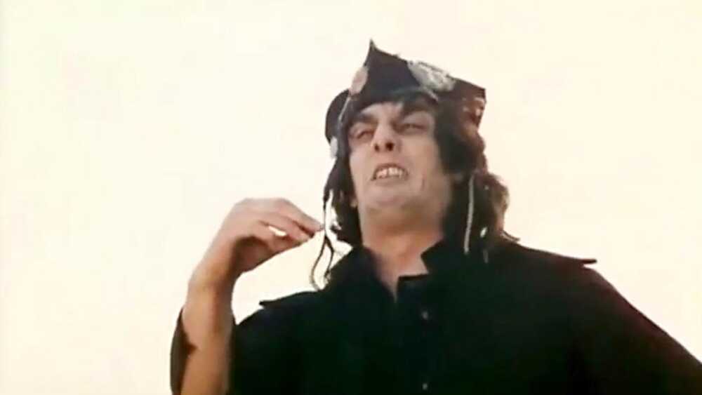 flavio bucci don bastiano flavio bucci don bastiano