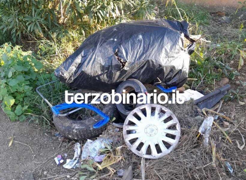 immondizia viale america ladispoli 33