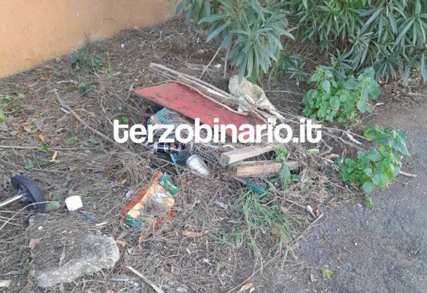 immondizia viale america ladispoli 33