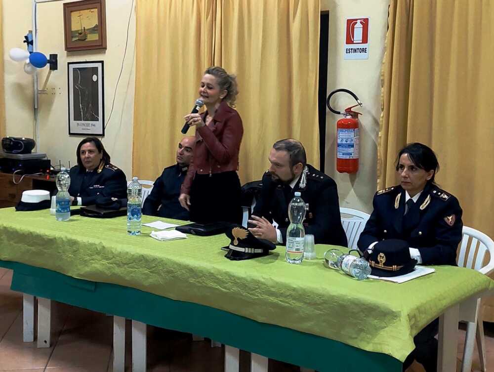 incontro sicurezza cerenova campo di mare sindaco gubetti e forze dell’ordine incontro sicurezza cerenova campo di mare sindaco gubetti e forze dell'ordine