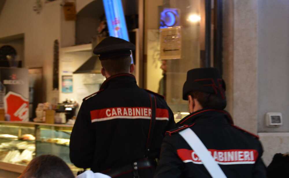 L'intervento dei Carabinieri nell'area di Termini (2)