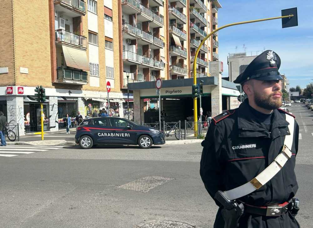 carabinieri pigneto metro c