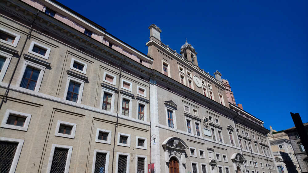 ministero-beni-culturali-f ministero-beni-culturali-f