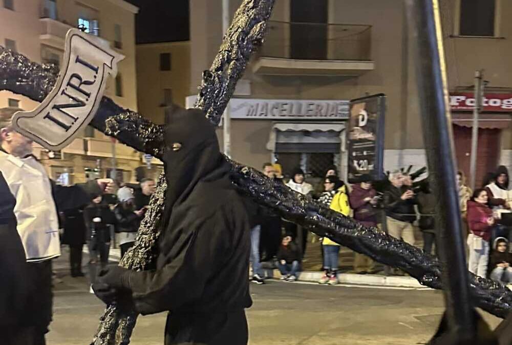 “Pasqua: l’amore più forte della morte”: la riflessione di Giorgio Lauria