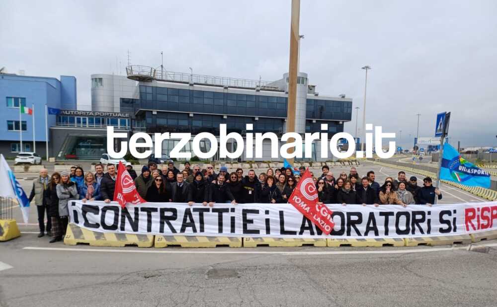 sciopero adsp molo vespucci autorità portuale civitavecchia protesta 22 sciopero adsp molo vespucci autorità portuale civitavecchia protesta 22