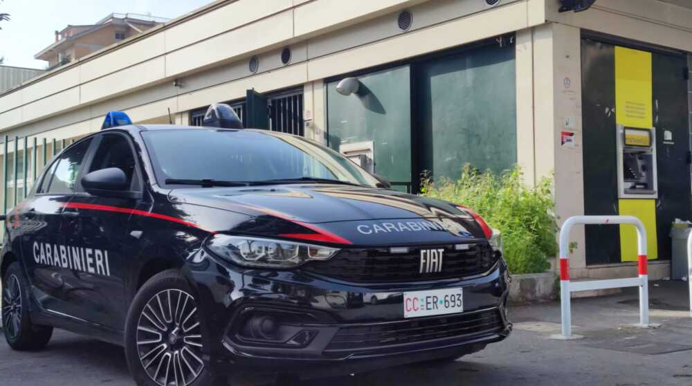 rapina ufficio postale grottarossa carabinieri610f9cc7-9fe4-4b8a-887d-5b1abe4ff4ed rapina ufficio postale grottarossa carabinieri