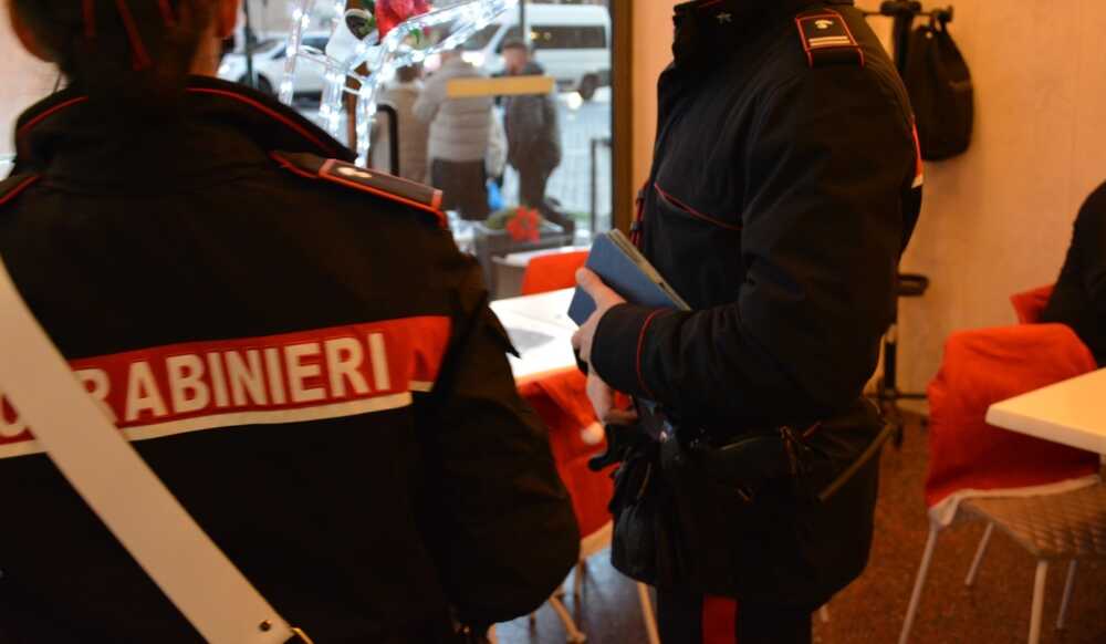 PIAZZA DANTE – Le attività dei Carabinieri (2) PIAZZA DANTE - Le attività dei Carabinieri (2)
