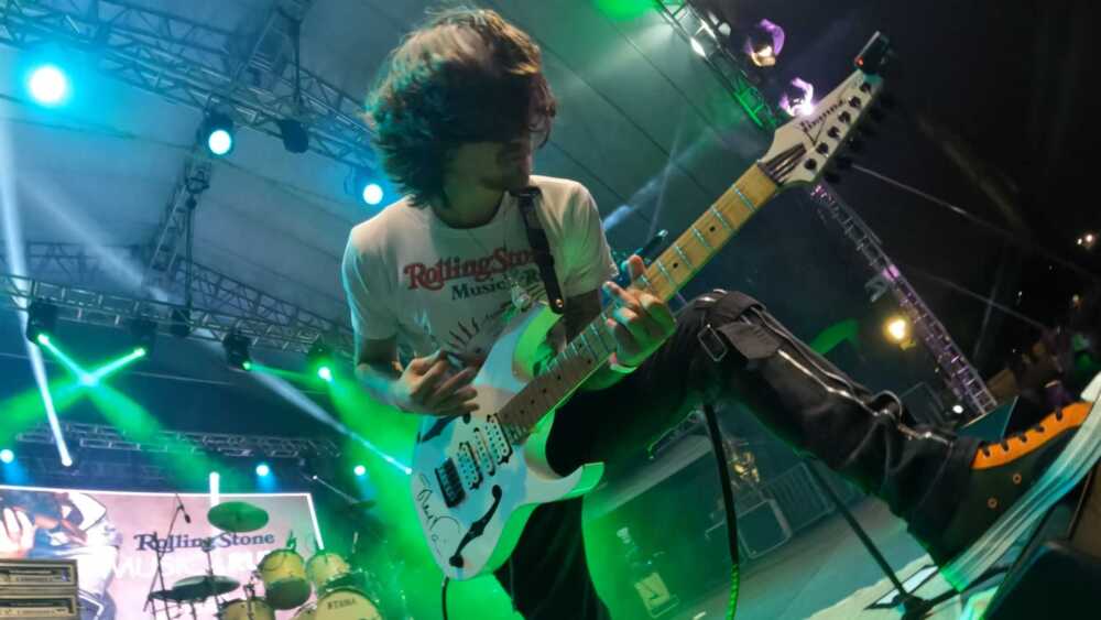 chitarra Davide Lo Surdo chitarra Davide Lo Surdo