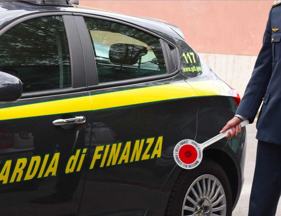 guardia di finanza fiumicino guardia di finanza fiumicino