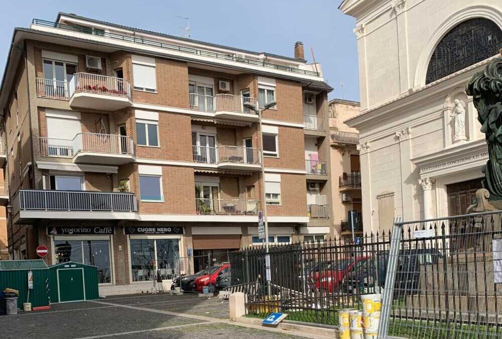 Piazzale degli Eroi a Civitavecchia, causa lavori in corso residenti costretti a pagare il parcheggio