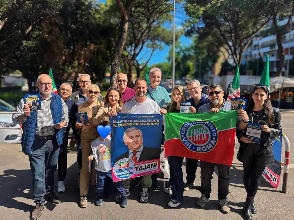 gazebo di forza italia a san paolo gazebo di forza italia a san paolo