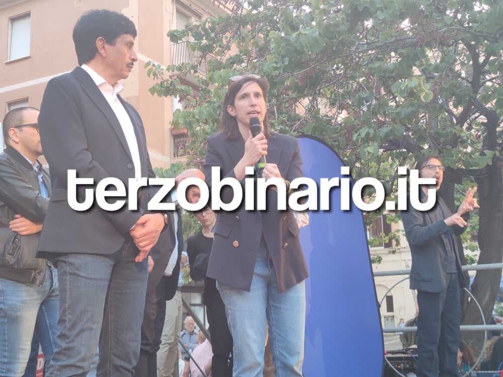 Elly Schlein a Civitavecchia ghetto piazza fratti (29a)