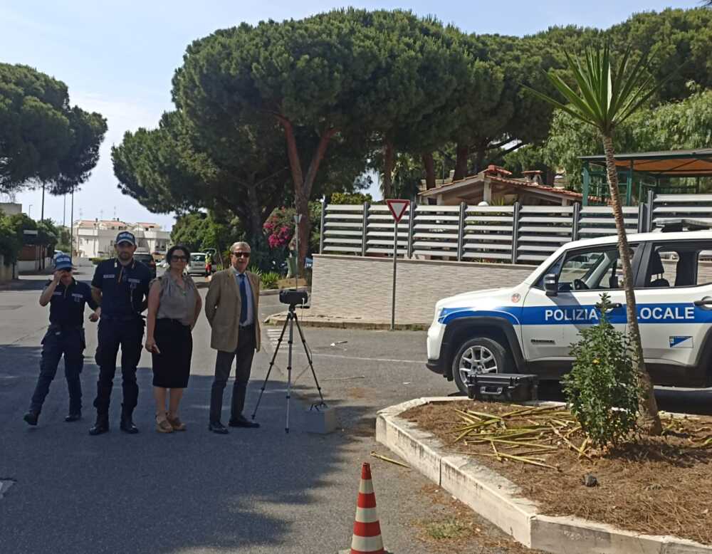 autovelox mobile municipale santa marinella 1 autovelox mobile municipale santa marinella 3