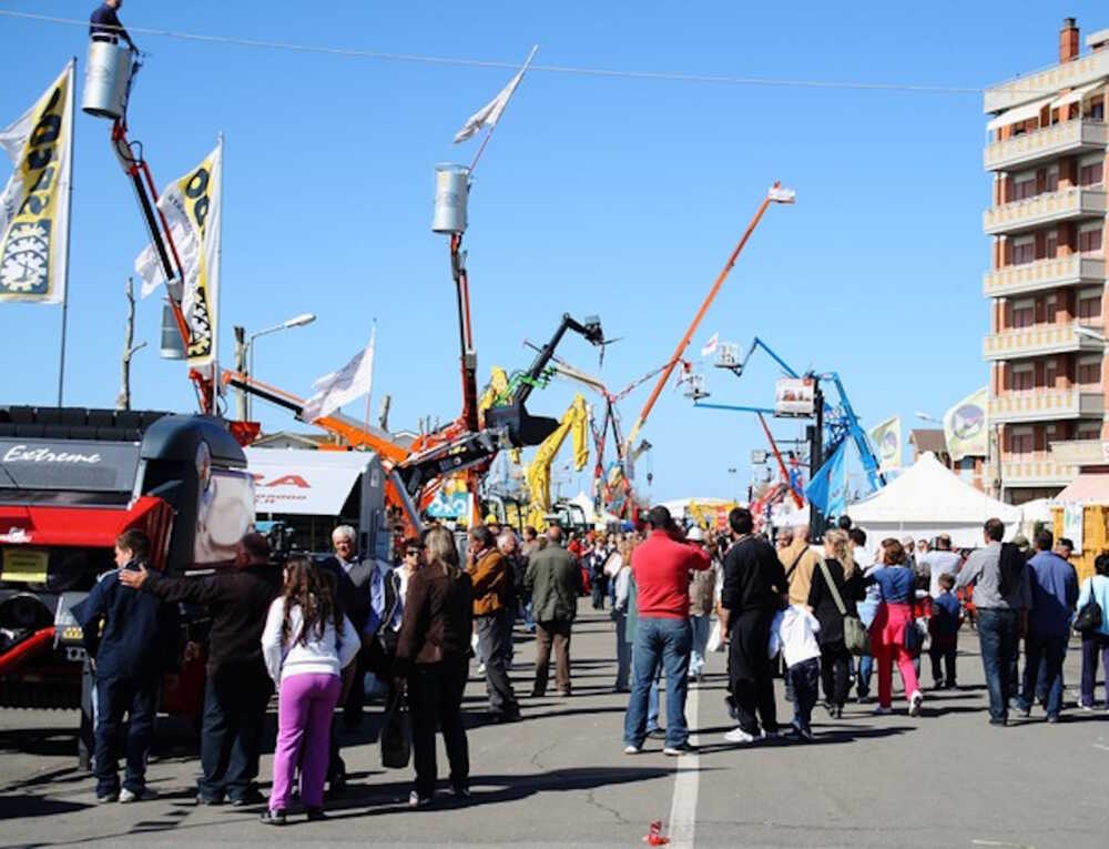 fiera macchine agricole trattoretto tarquinia 1 fiera macchine agricole trattoretto tarquinia 2