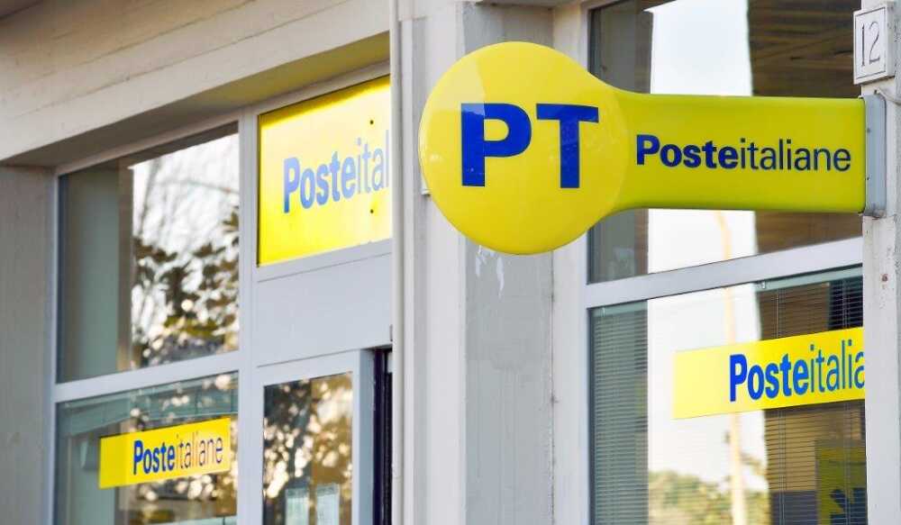 foto ESTERNO Poste Italiane LOGO foto ESTERNO Poste Italiane LOGO