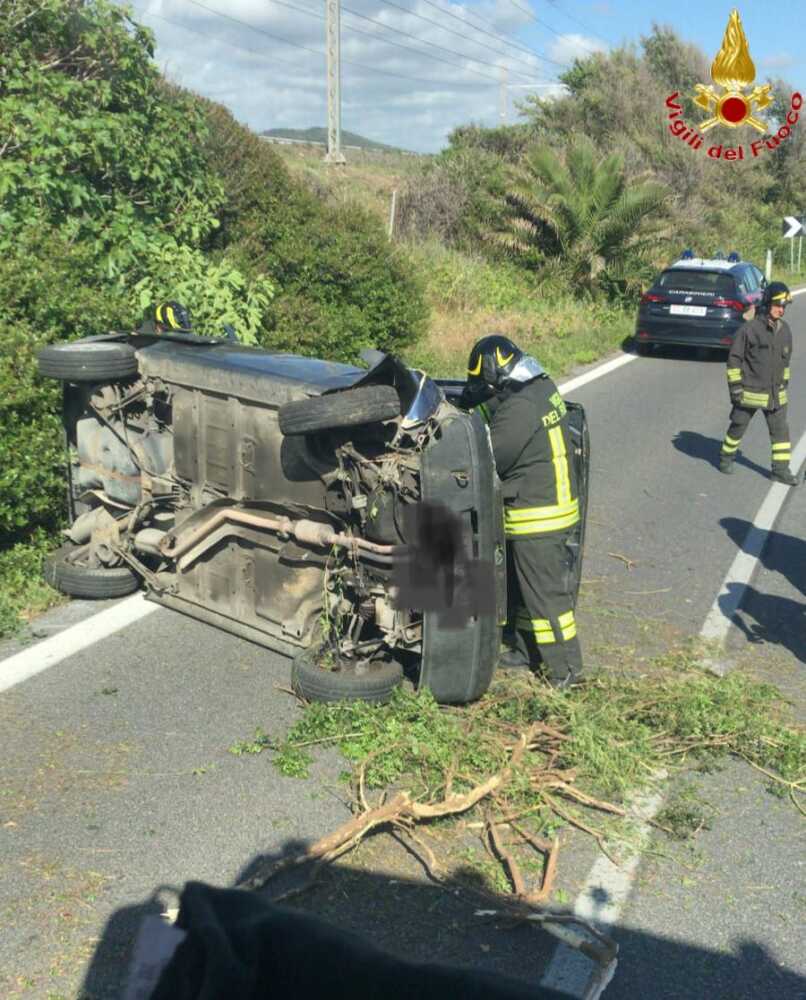 incidente auto santa marinella km 57 vigili fuoco pompieri vvf incidente auto santa marinella km 57 vigili fuoco pompieri vvf