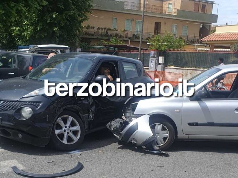 incidente via Napoli Ladispoli vvf vigili fuoco pompieri ambulanza 100