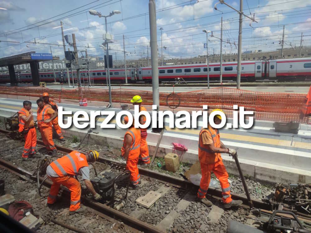 lavori treni ferrovia binari stazione roma termini (33)