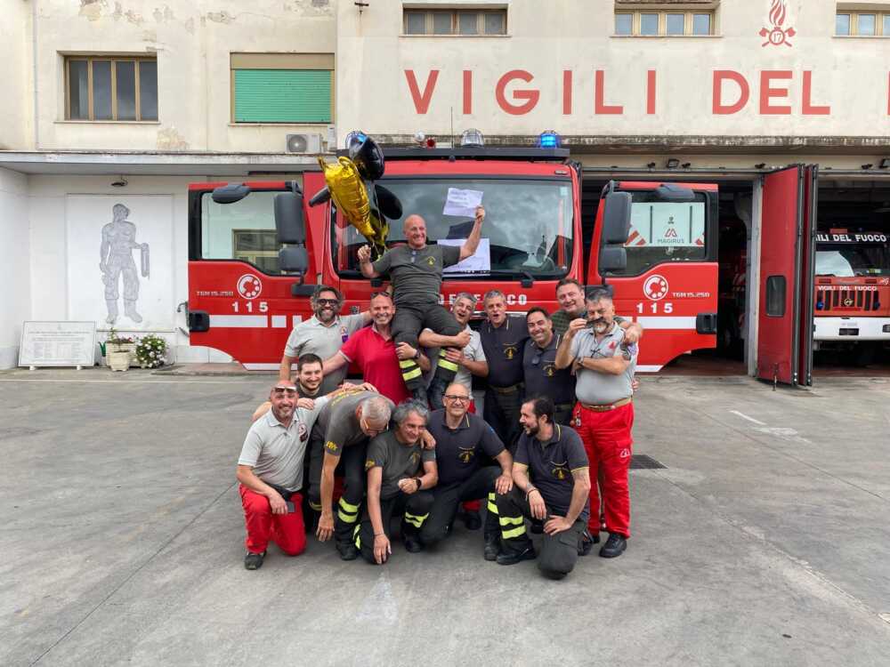 luca mingiardi vvf vigile fuoco pompiere pensione (1) luca mingiardi vvf vigile fuoco pompiere pensione (2)