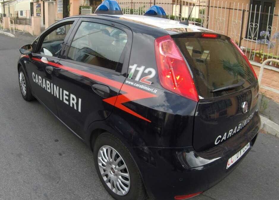 Maltratta l’anziano padre, entra il casa dal balcone nonostante il divieto di avvicinamento