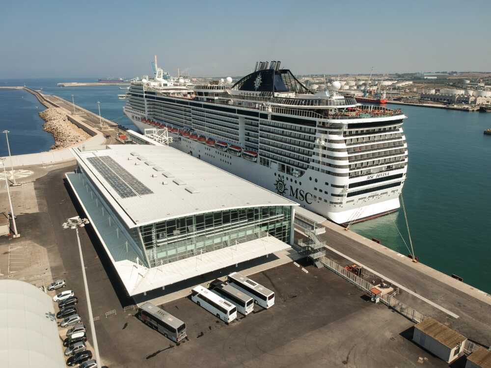 rct-terminal-crociere-bramante-civitavecchia-msc-divina