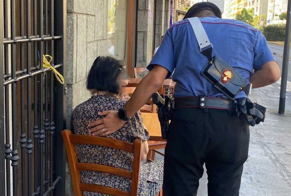 Picchia l’anziana madre, vuole soldi per acquistare sostanze stupefacenti