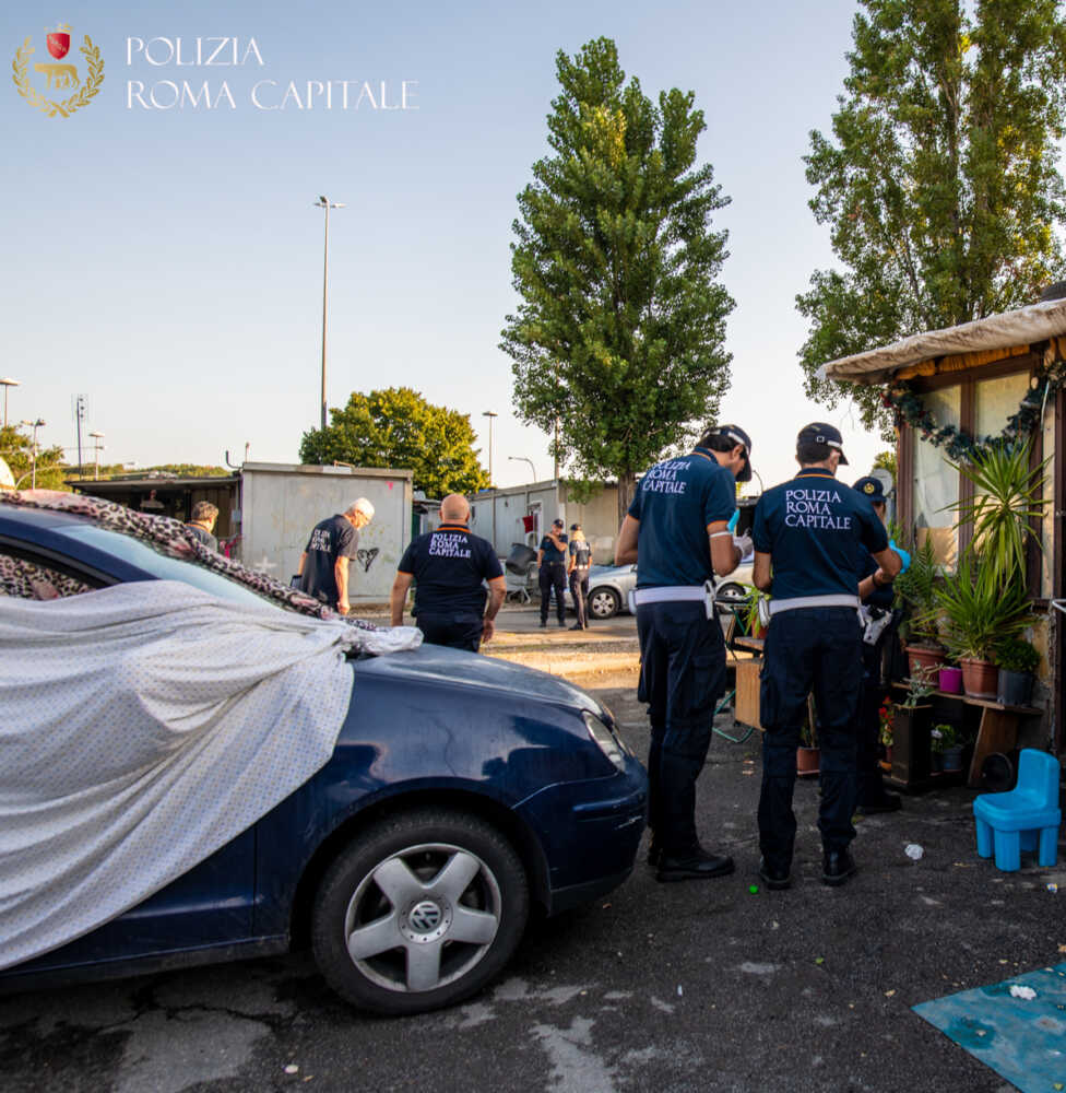 Controlli Polizia Locale roma campo rom