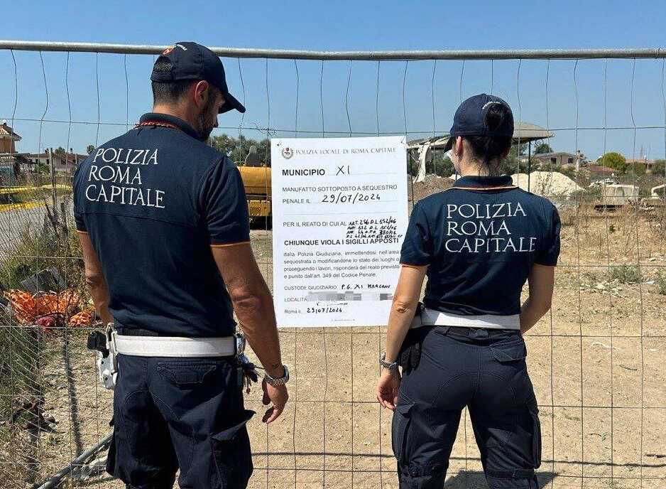 Discarica abusiva piana del sole roma capitale Discarica abusiva piana del sole roma capitale