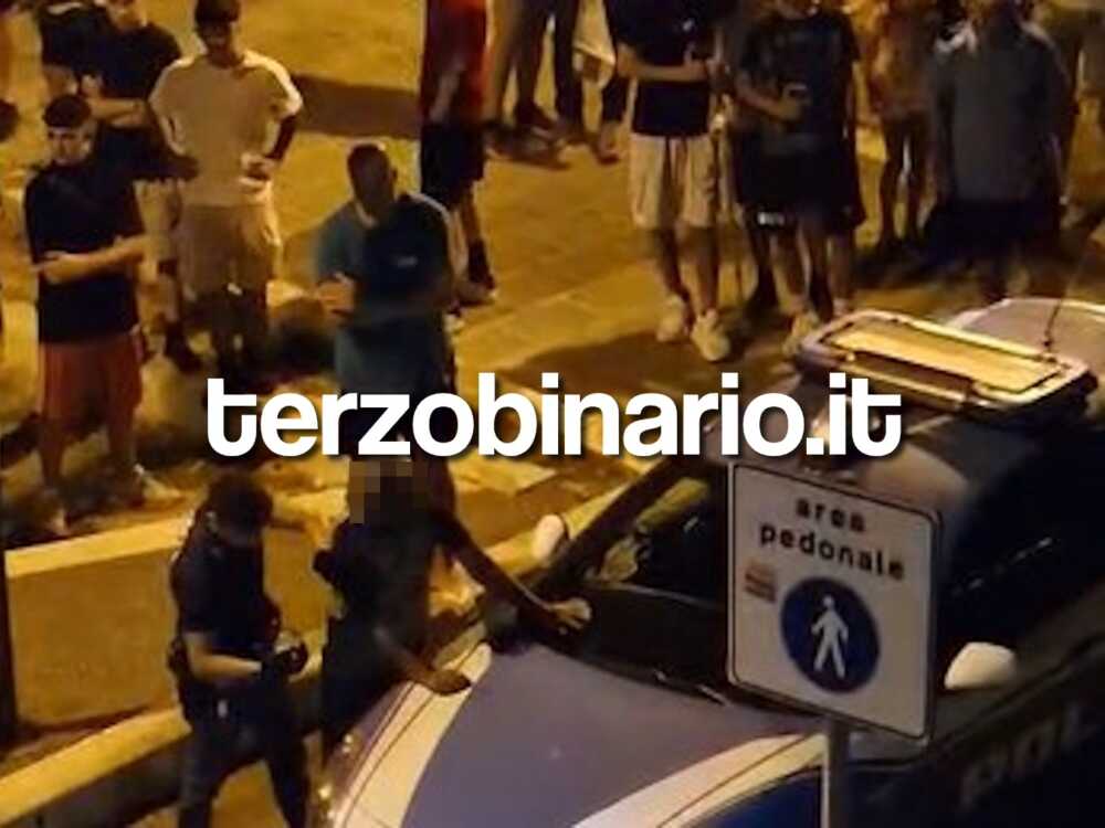 indiano palpeggia polizia ladispoli 1 indiano palpeggia polizia ladispoli 1