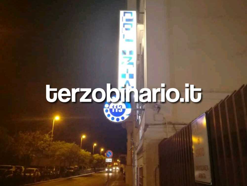 polizia commissariato civitavecchia insegna (22) polizia commissariato civitavecchia insegna (22)