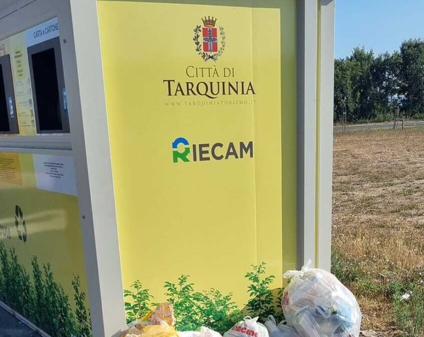 Caos rifiuti a Tarquinia, esposto del Codacons
