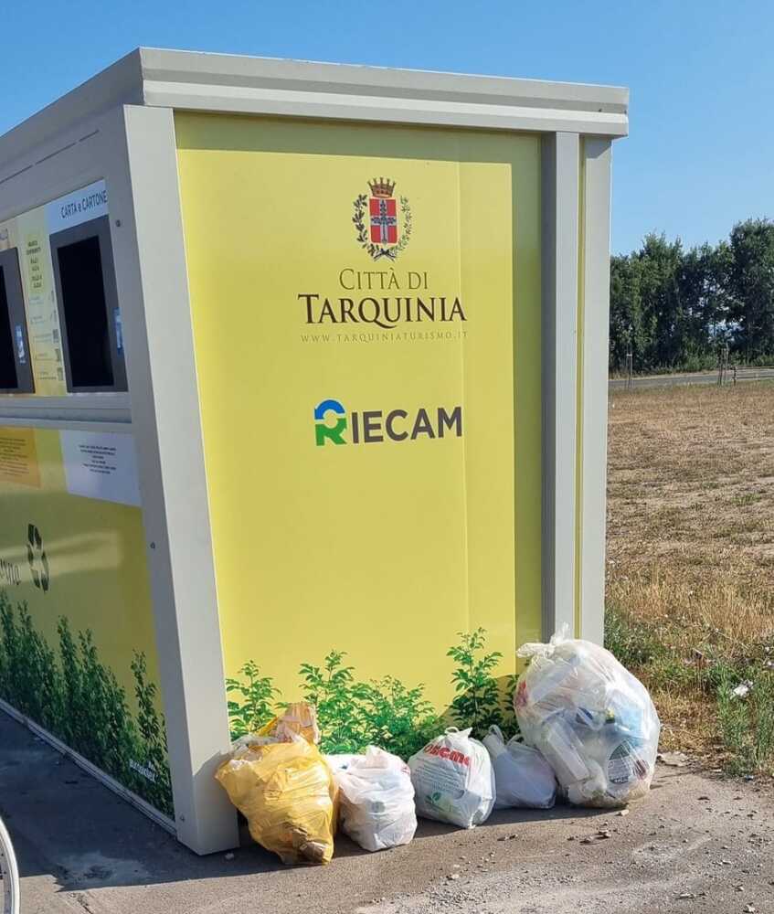 raccolta rifiuti abbandonati riecam tarquinia