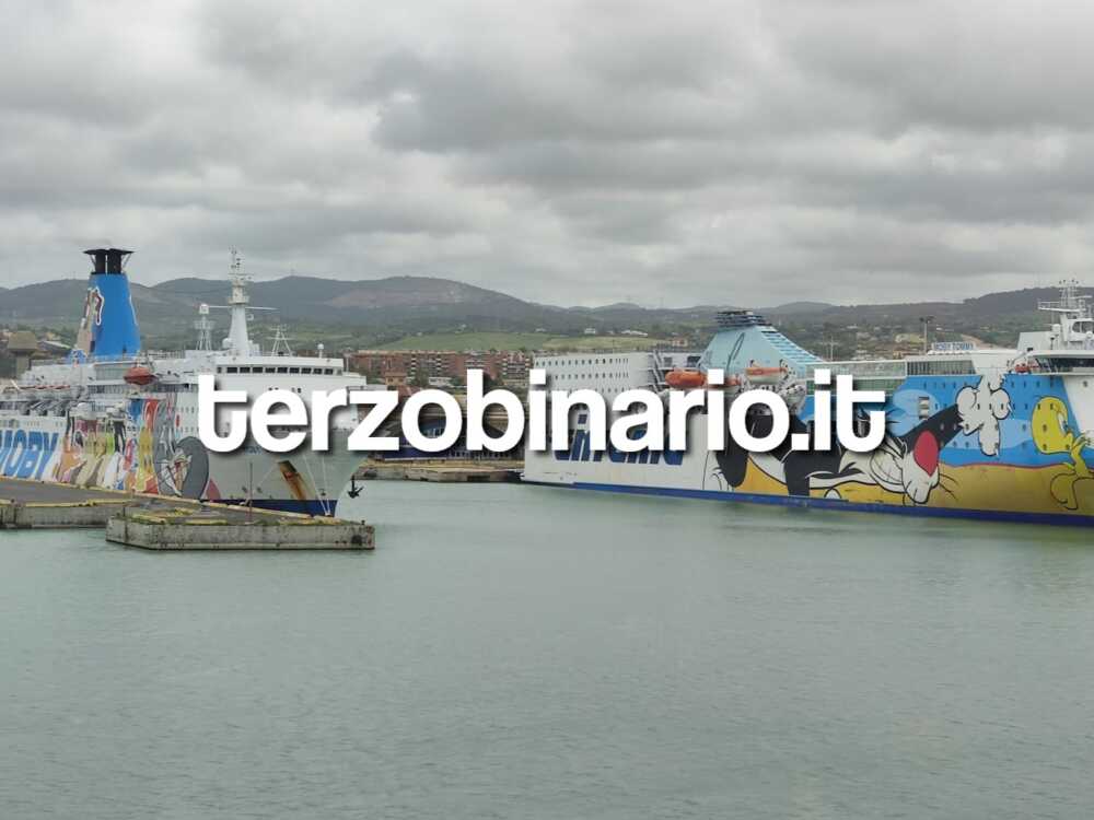 tirrenia moby porto civitavecchia traghetti