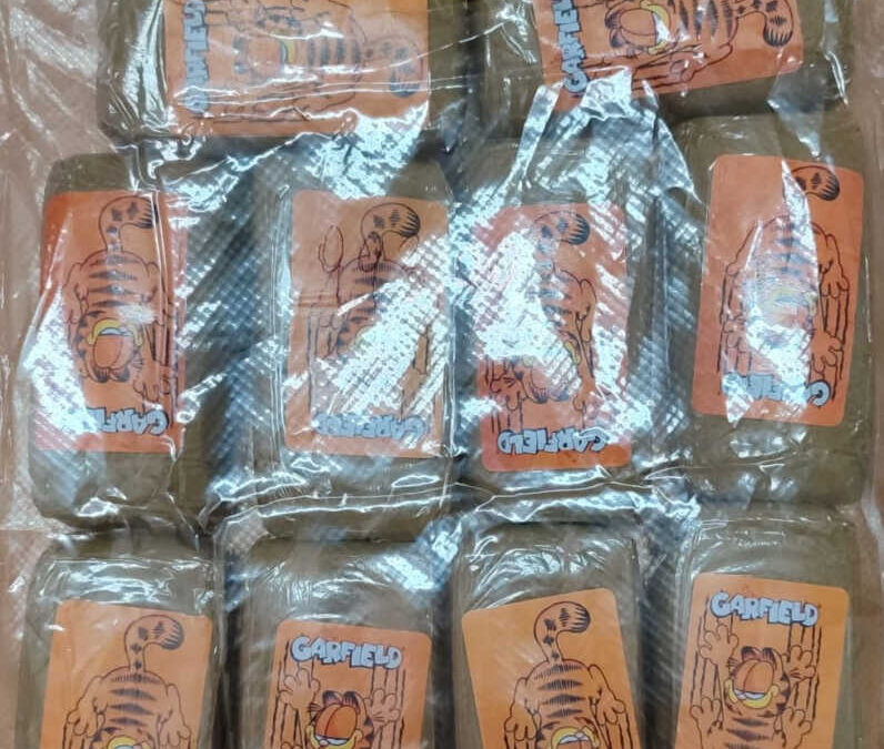 “Nonno pusher”: 80enne in casa ha oltre un chilo di hashish e un etto di cocaina