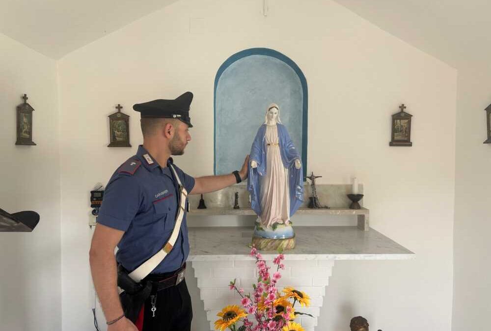 I Carabinieri ritrovano la statua della Madonna del Sasso