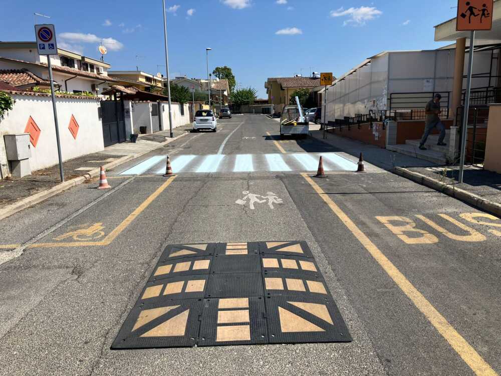 cuscino berlinese ladispoli asfalto asfaltatura segnaletica cuscino berlinese ladispoli asfalto asfaltatura segnaletica