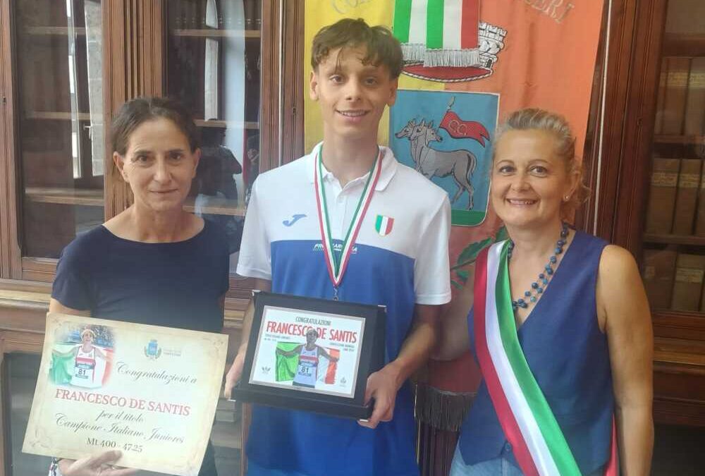 Atletica, Francesco De Santis di Cerveteri parte per i Mondiali in Perù: oggi il saluto e l’augurio del Sindaco Gubetti